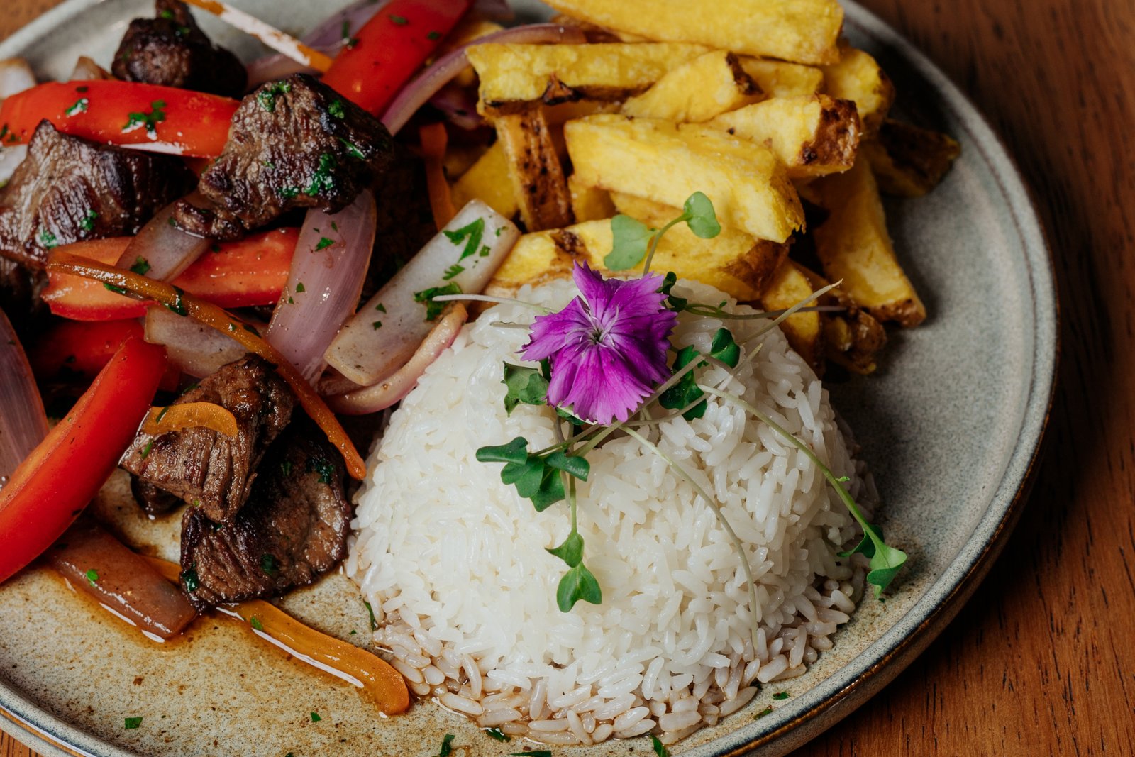Lomo Saltado Criollo (190 gr)